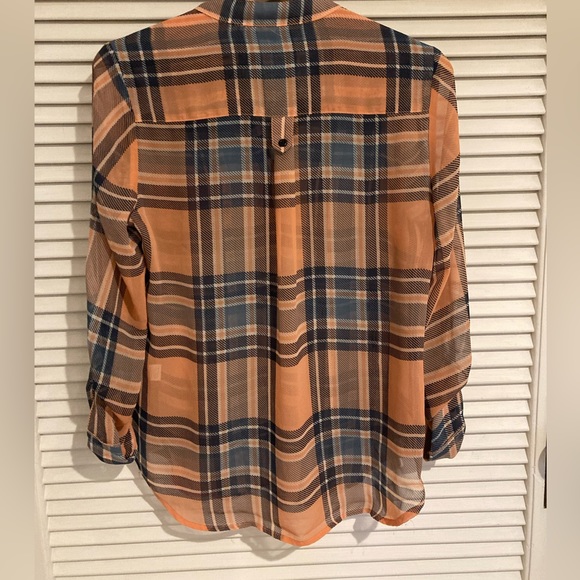SOLD fun 2 fun Plaid Sheer Roll Sleeve Hi Low Blouse in Peachy Pink and Navy - Picture 5 of 6
